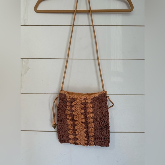NWOT FREE PEOPLE Heatwave Mini Crossbody Woven Raffia Straw Drawstring Bohemian - Picture 11 of 16